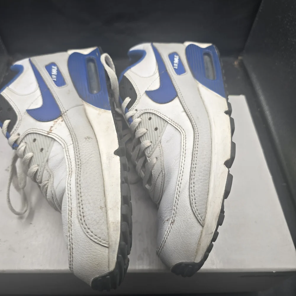 Nike Men's White and Blue‎ Sneakers